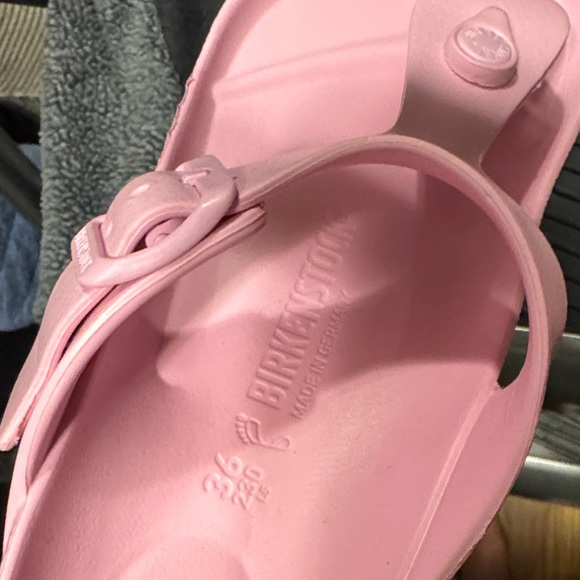 Birkenstock Light Pink Sandals - Picture 2 of 3
